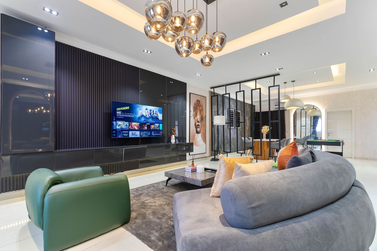 Luxury 3 Bedroom Apartment