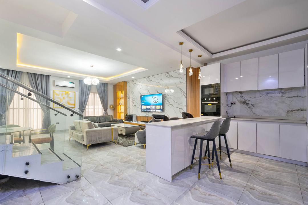 3 Bedroom Maisonette